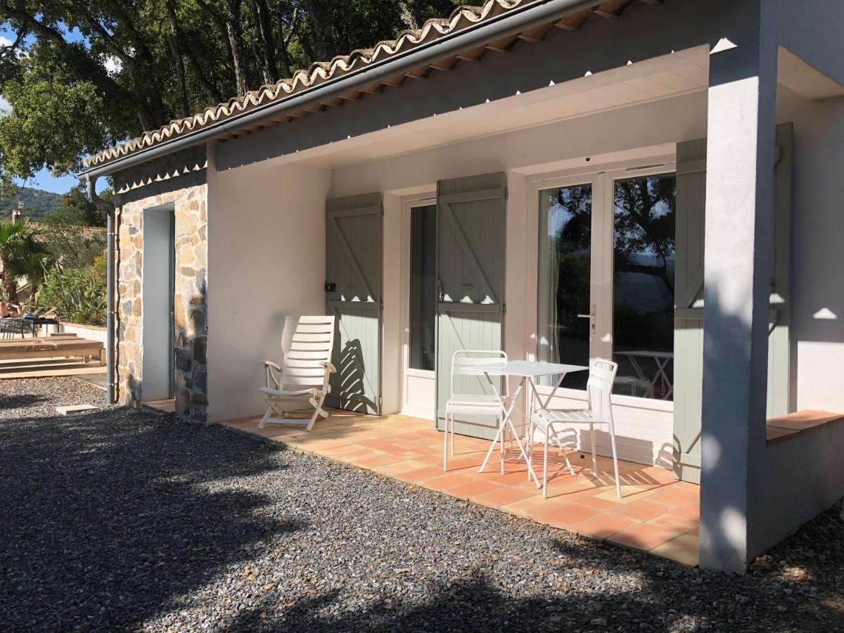 Les Aurochs Bed and Breakfast Grimaud Εξωτερικό φωτογραφία